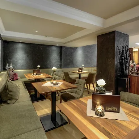 Brigitte 4* Ишгль