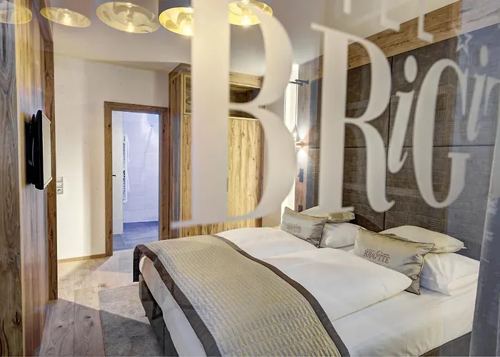 布里吉特酒店 4*