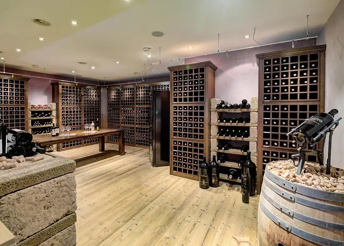 布里吉特酒店 4*