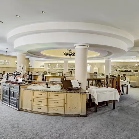 Brigitte Hotel 4*